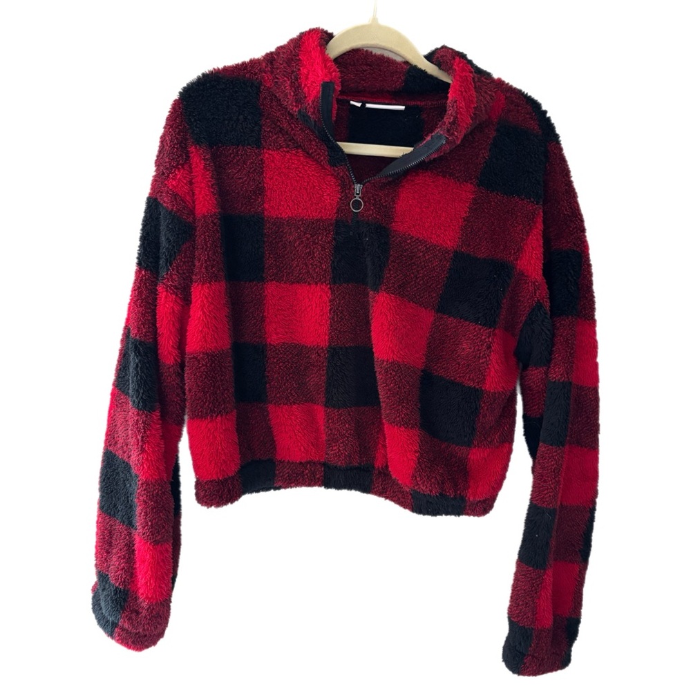 SO Red and Black Cropped Sweater Pullover